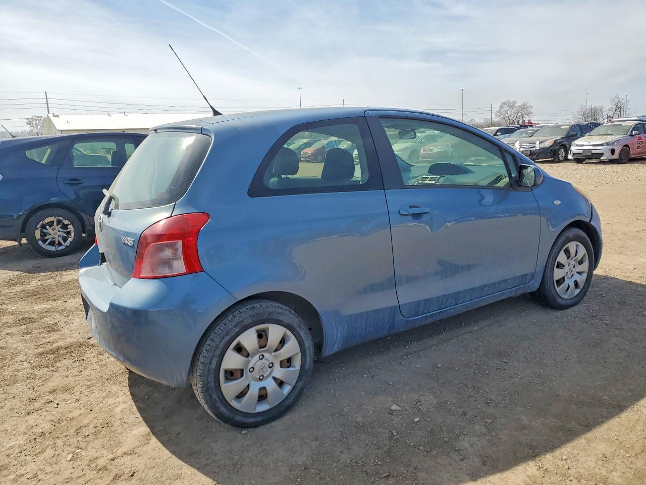 Toyota Yaris Base