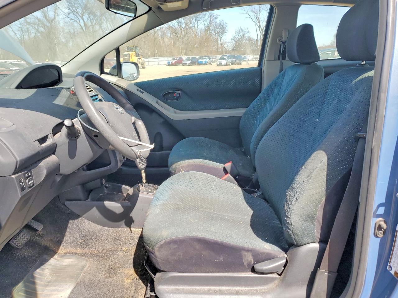 Toyota Yaris Base
