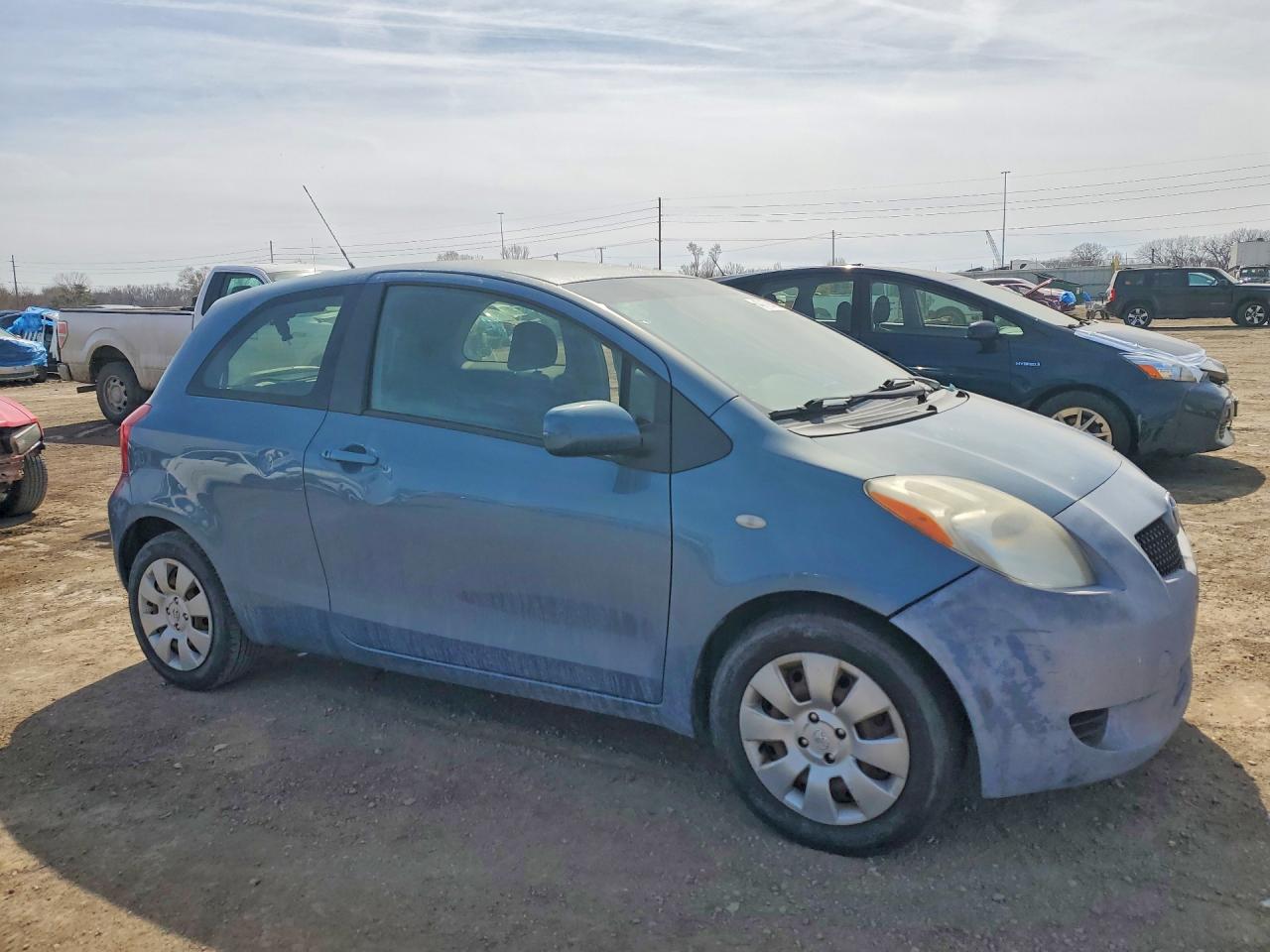 Toyota Yaris Base