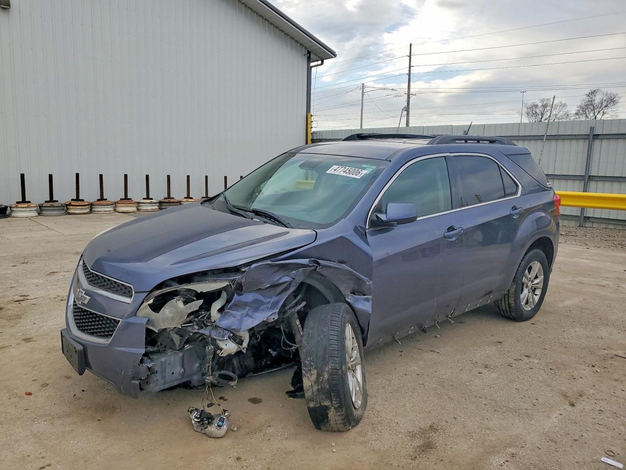 Salvage Chevrolet Equinox Image