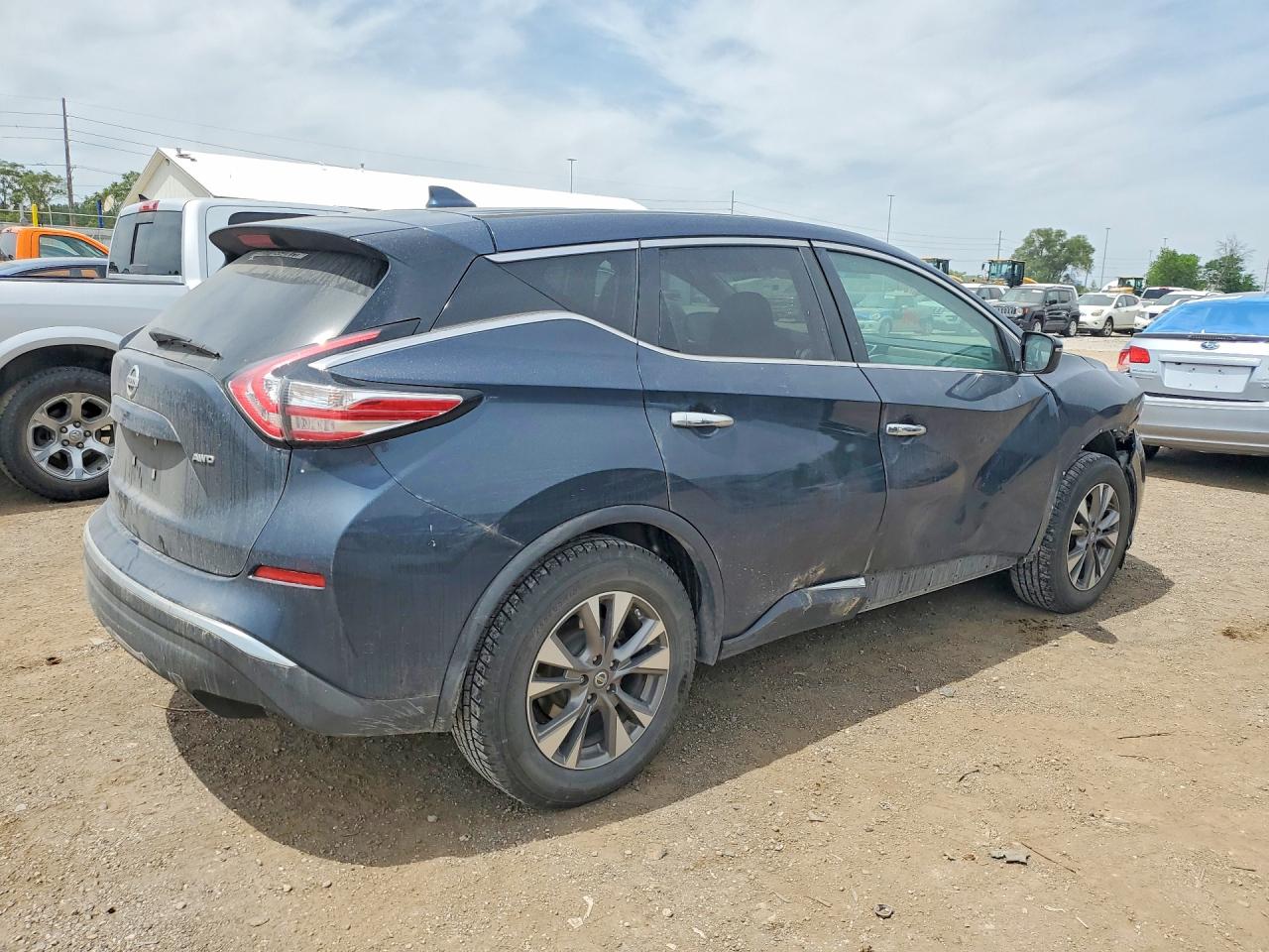 Nissan Murano S