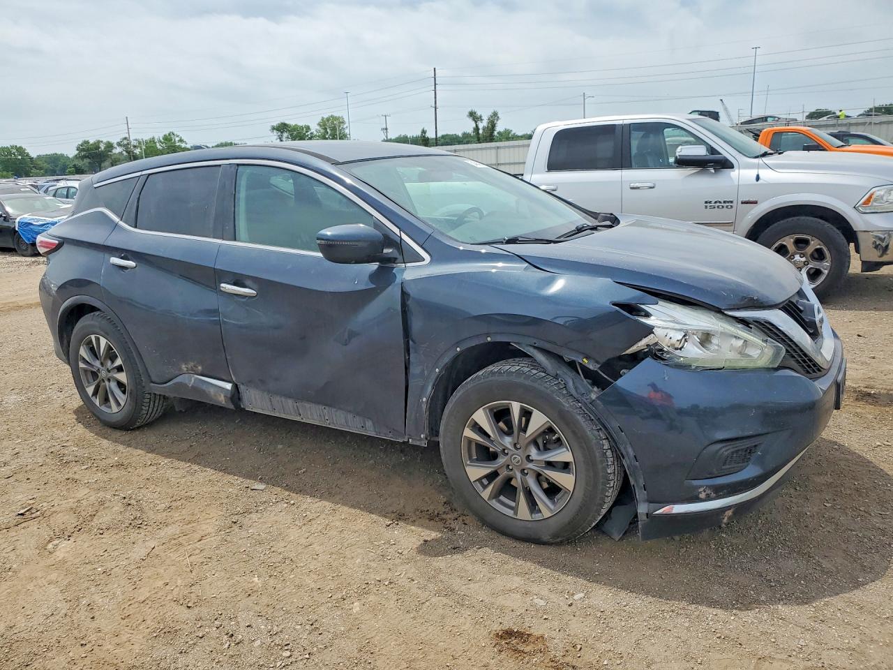 Nissan Murano S