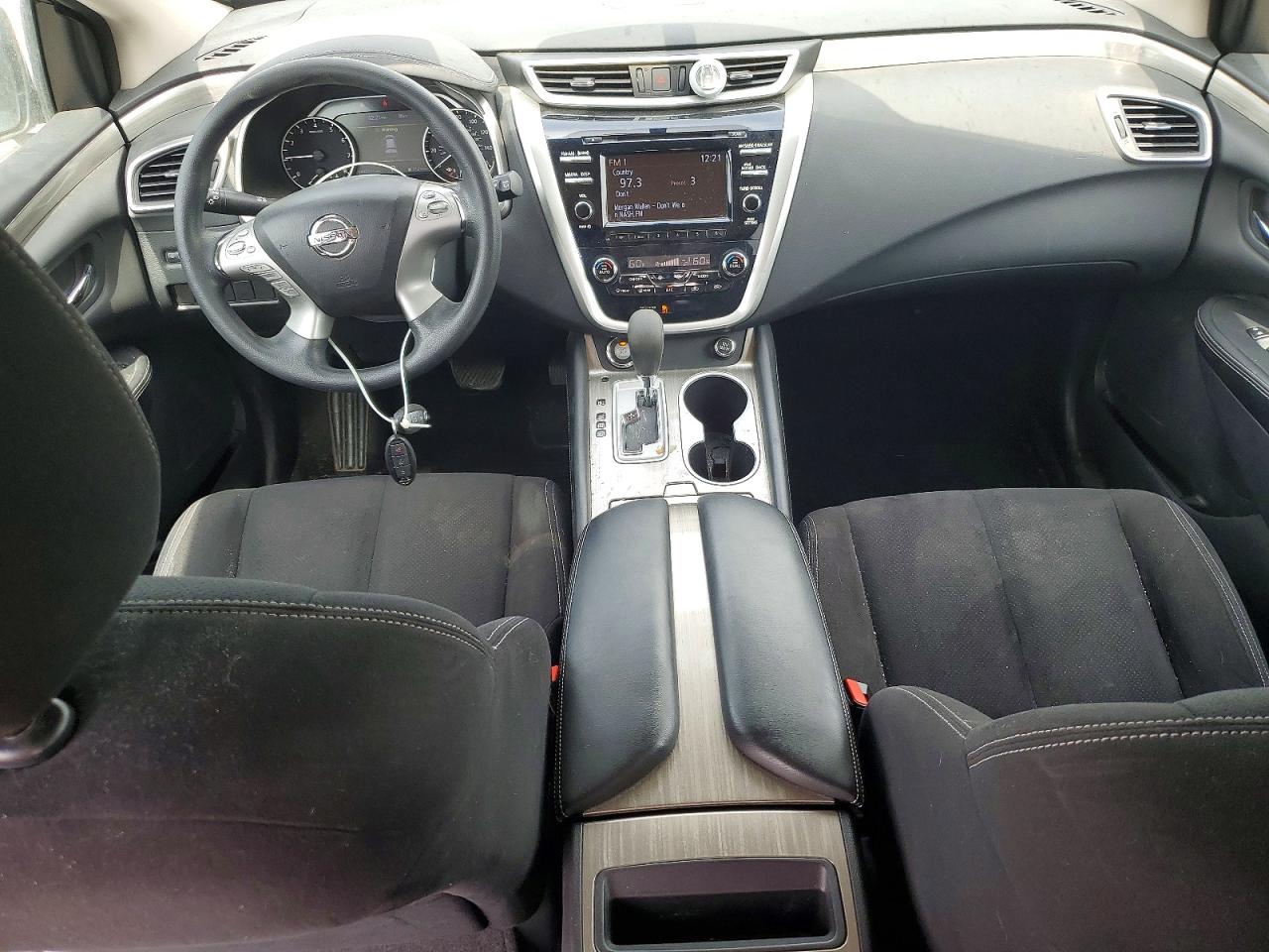 Nissan Murano S
