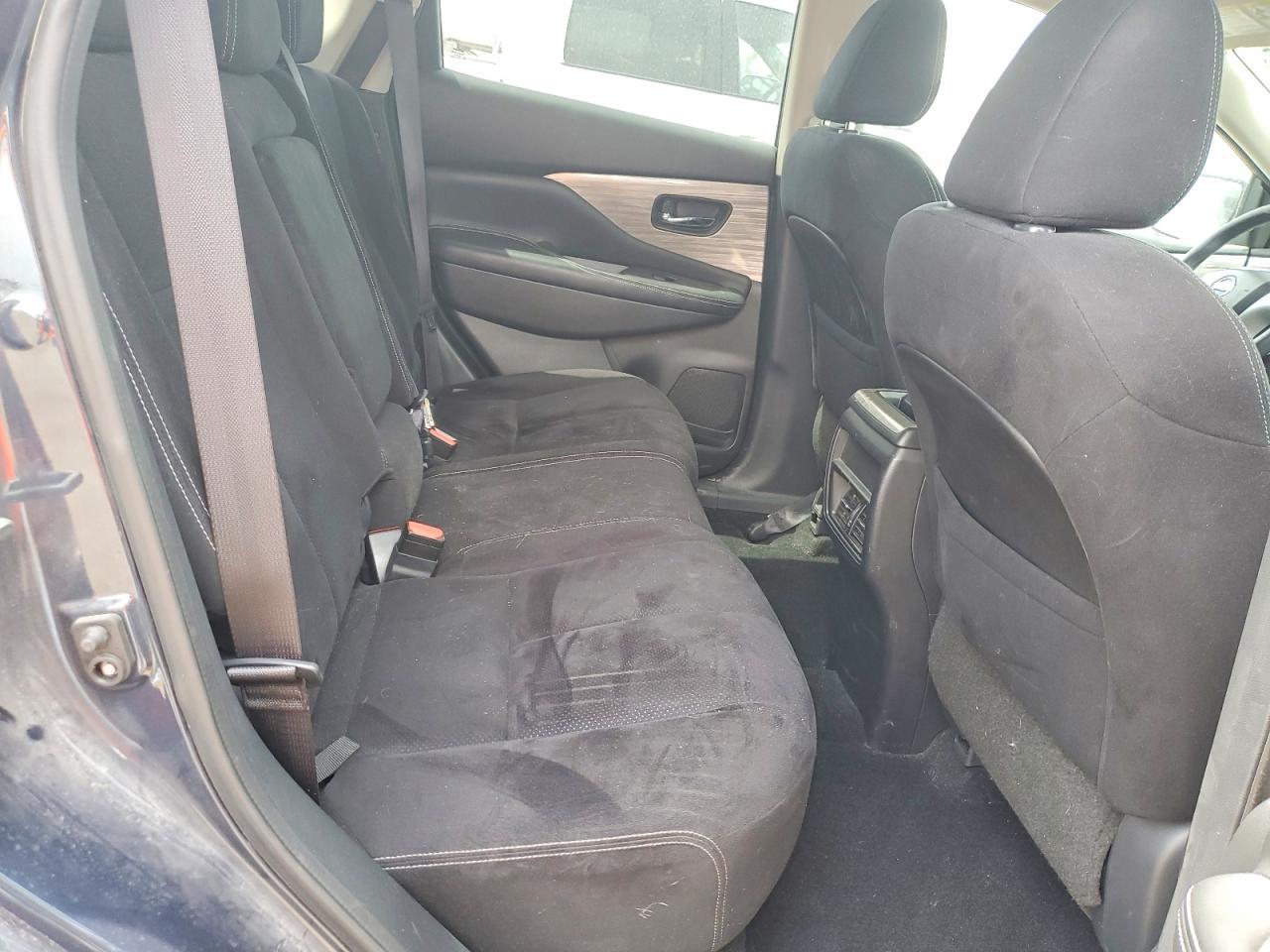 Nissan Murano S