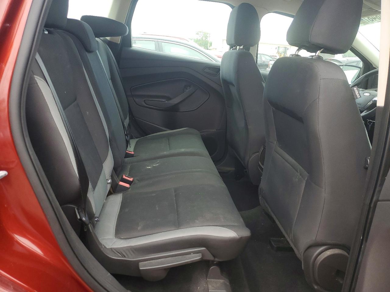 Ford Escape S
