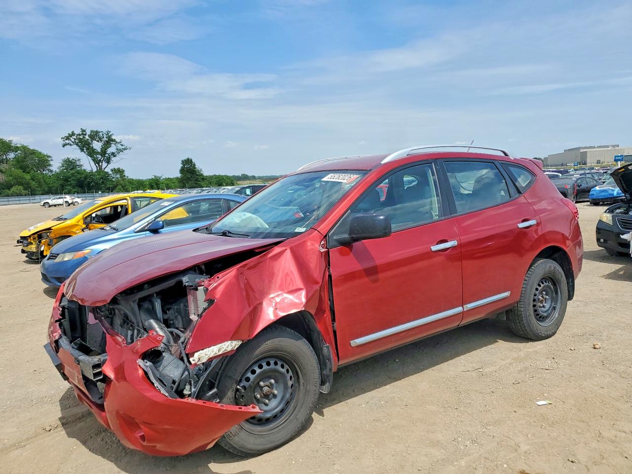 Salvage Nissan Rogue Image