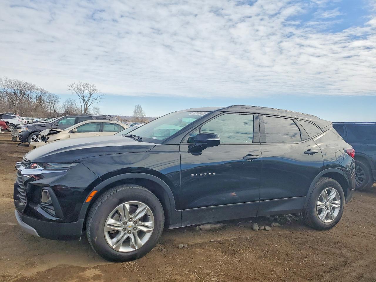 Salvage Chevrolet Blazer Image
