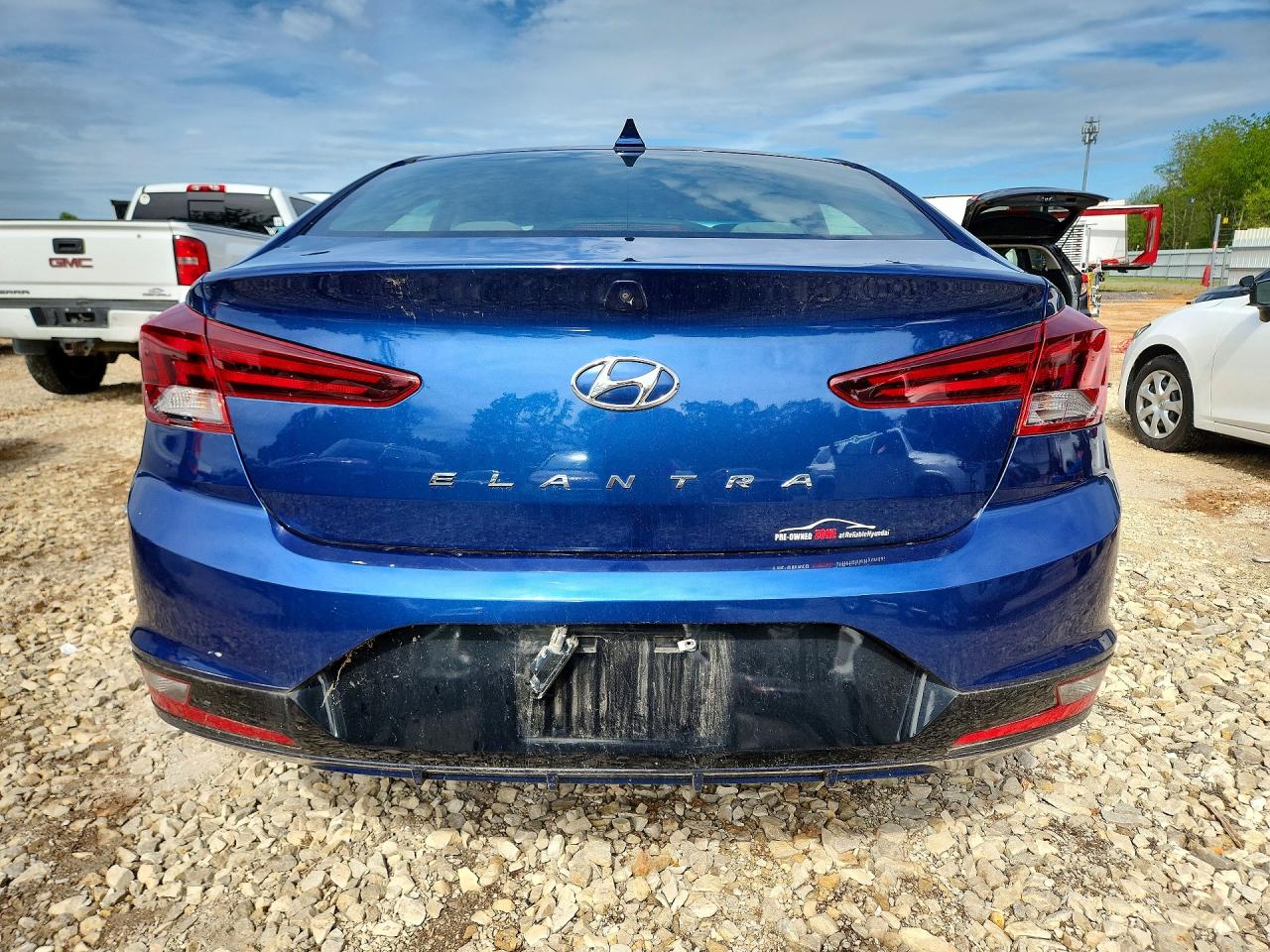 Hyundai ELANTRA Sel