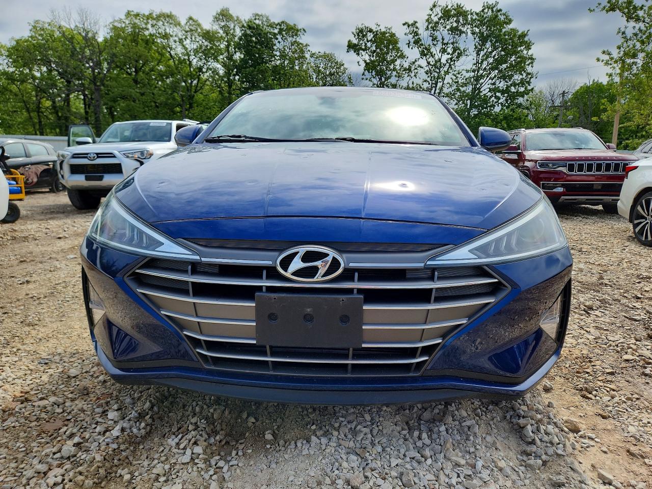 Hyundai ELANTRA Sel