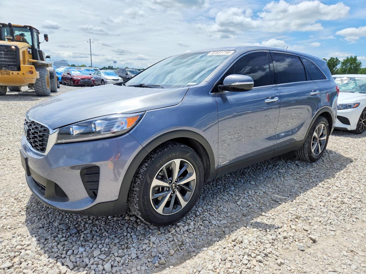 Salvage Kia Sorento Image