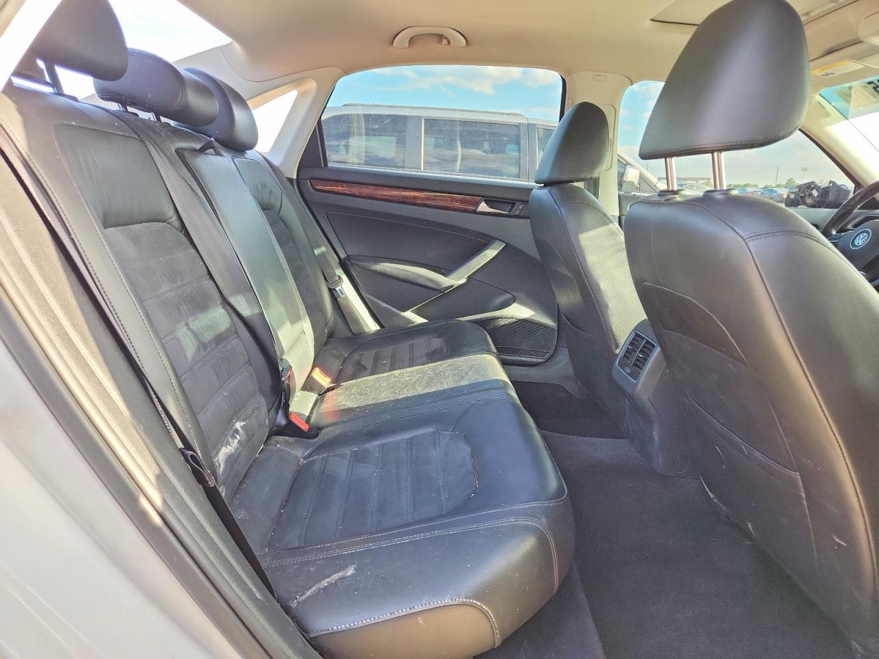 Volkswagen Passat Sel