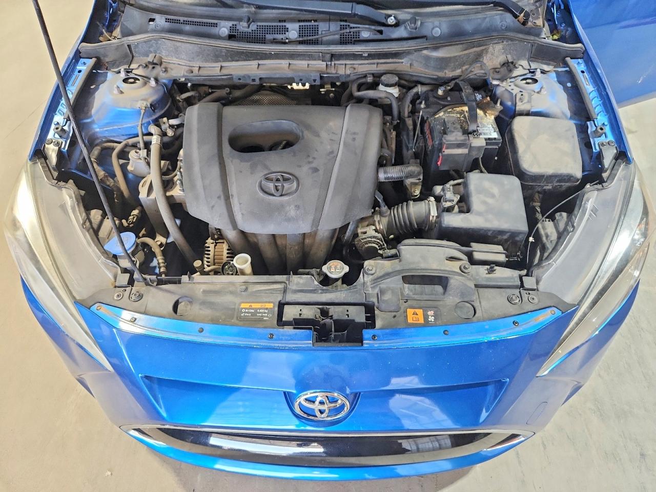 Toyota Yaris Base