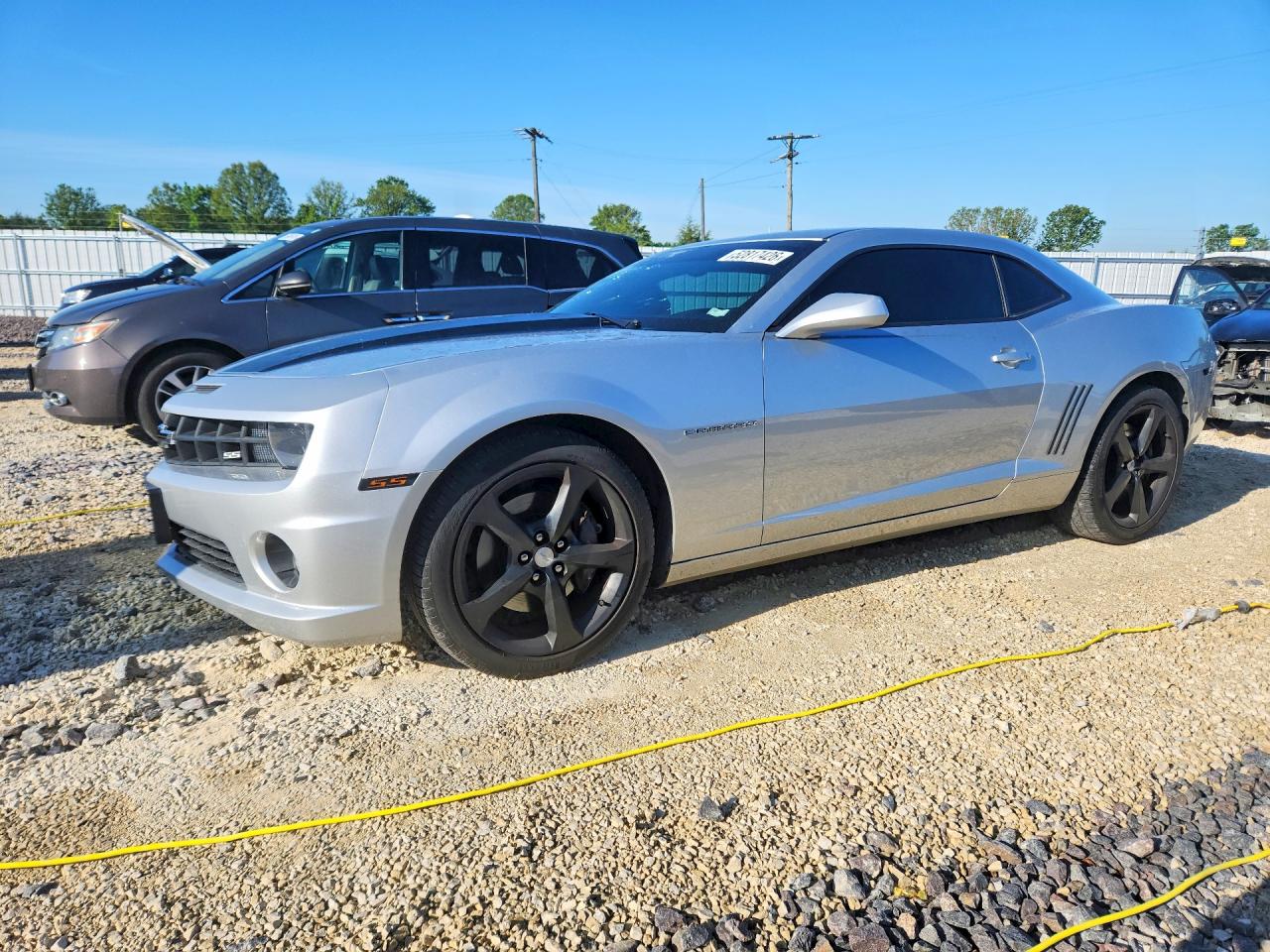 Salvage Chevrolet Camaro Image