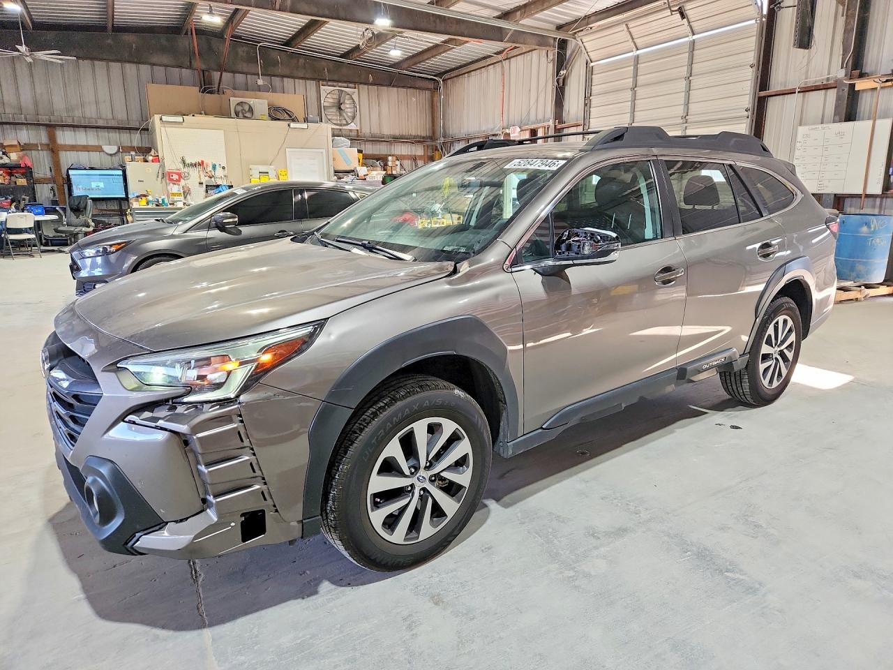 Salvage Subaru Outback Image