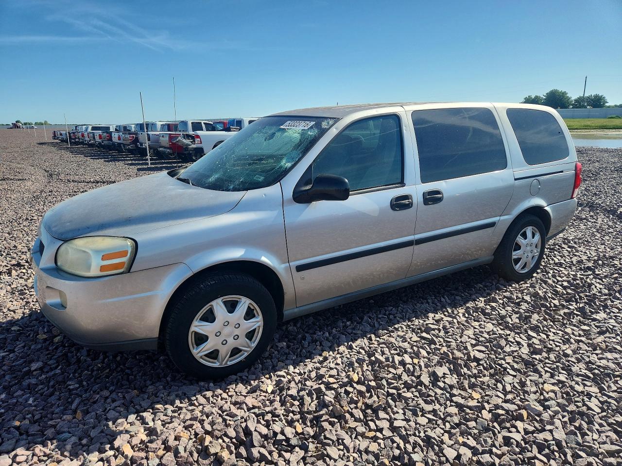 Salvage Chevrolet Uplander Image