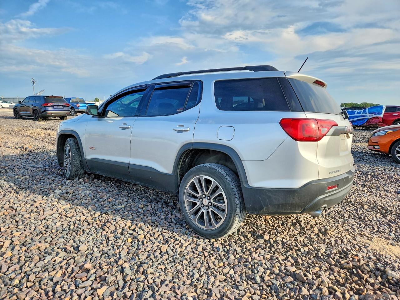GMC Acadia