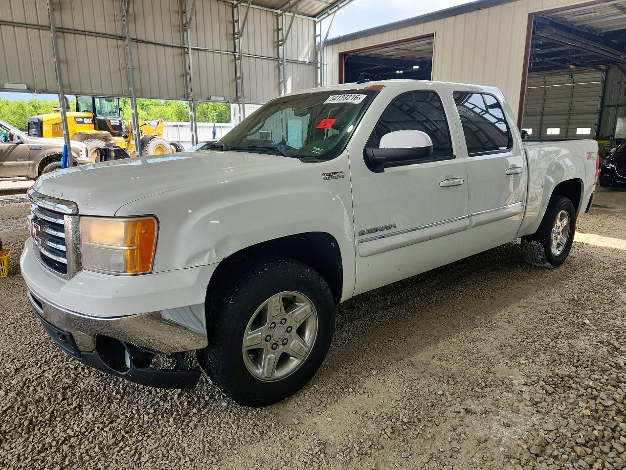 Salvage GMC Sierra Image