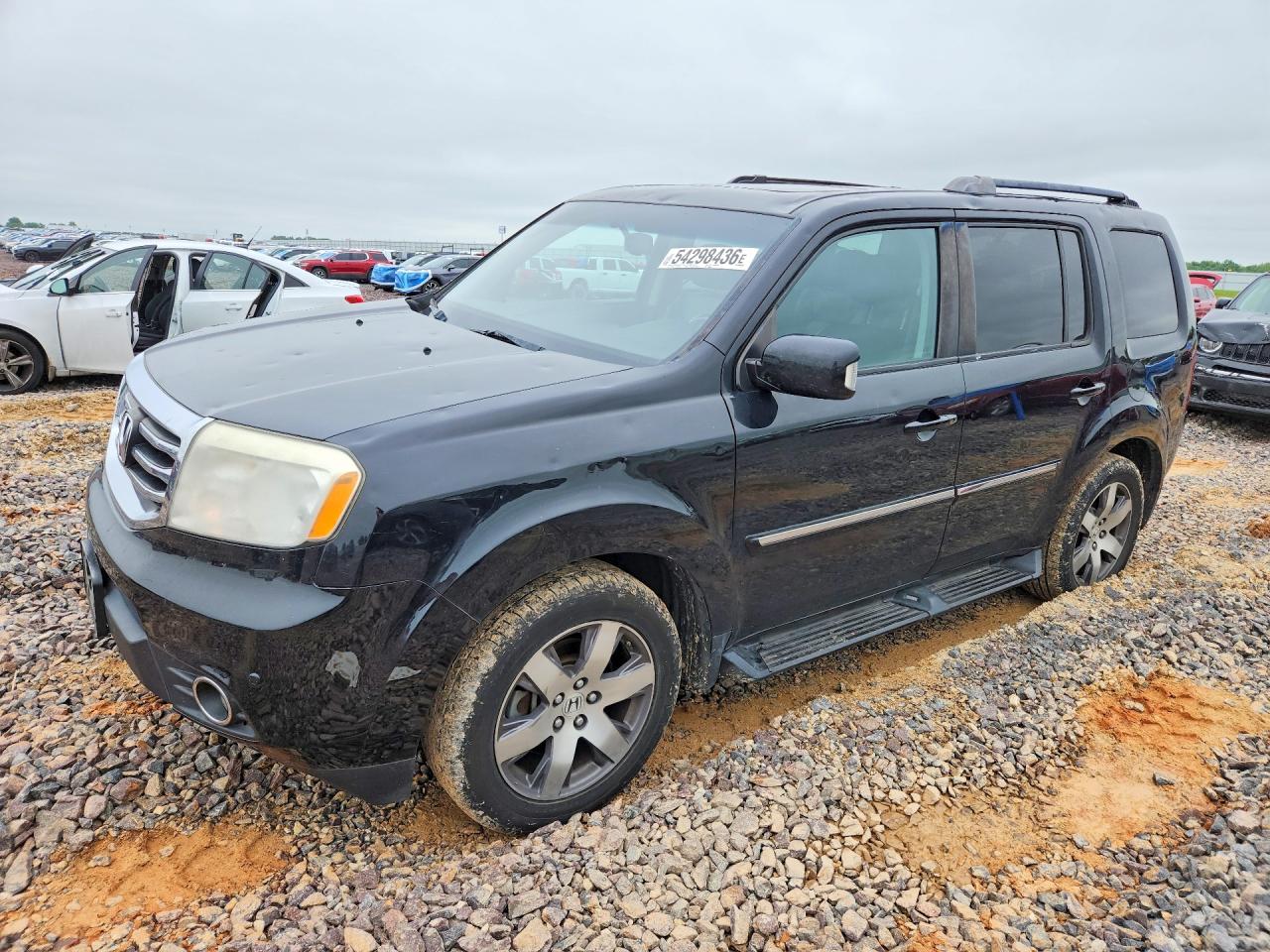 Salvage Honda Pilot Image