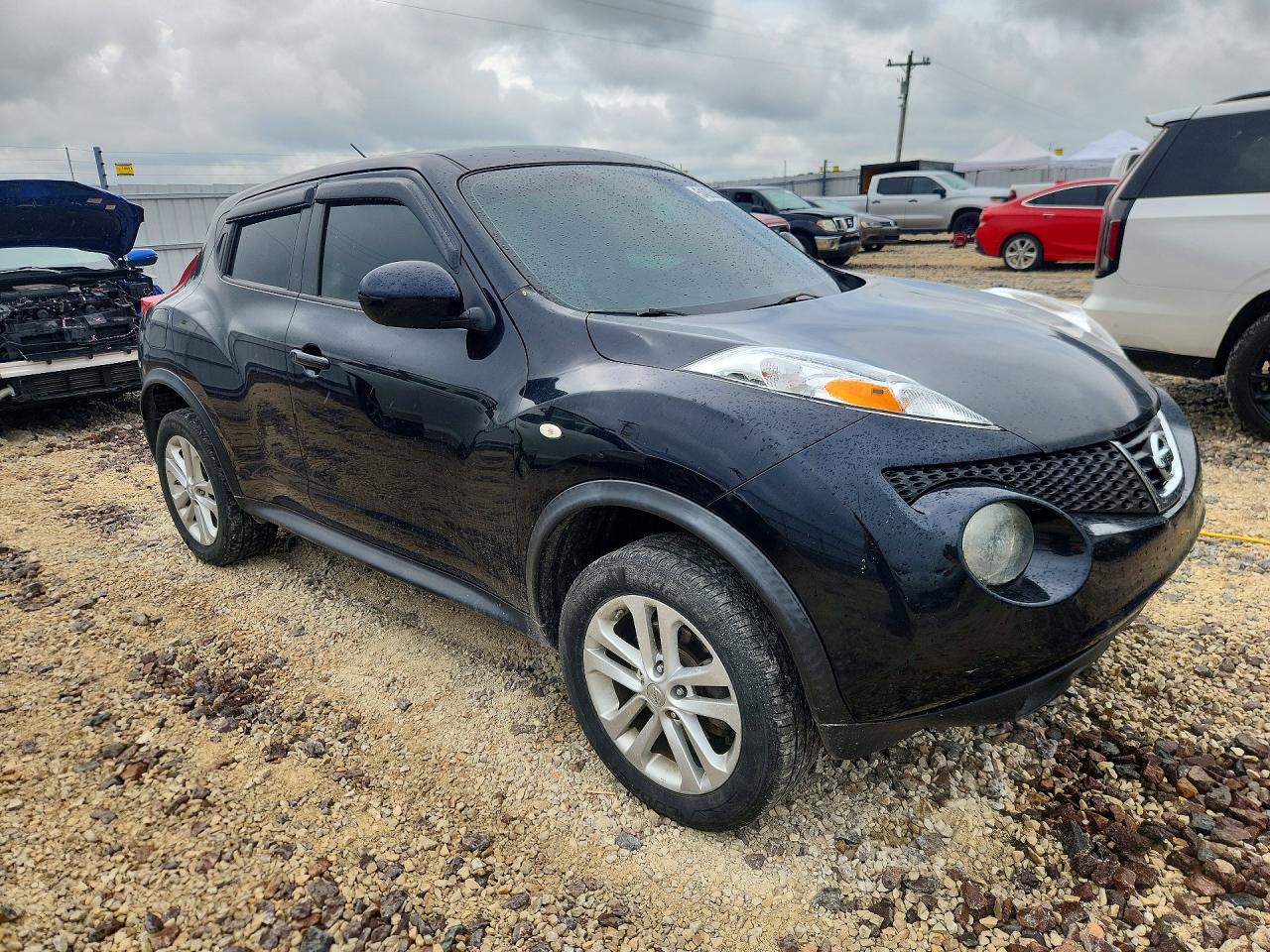 Nissan JUKE S