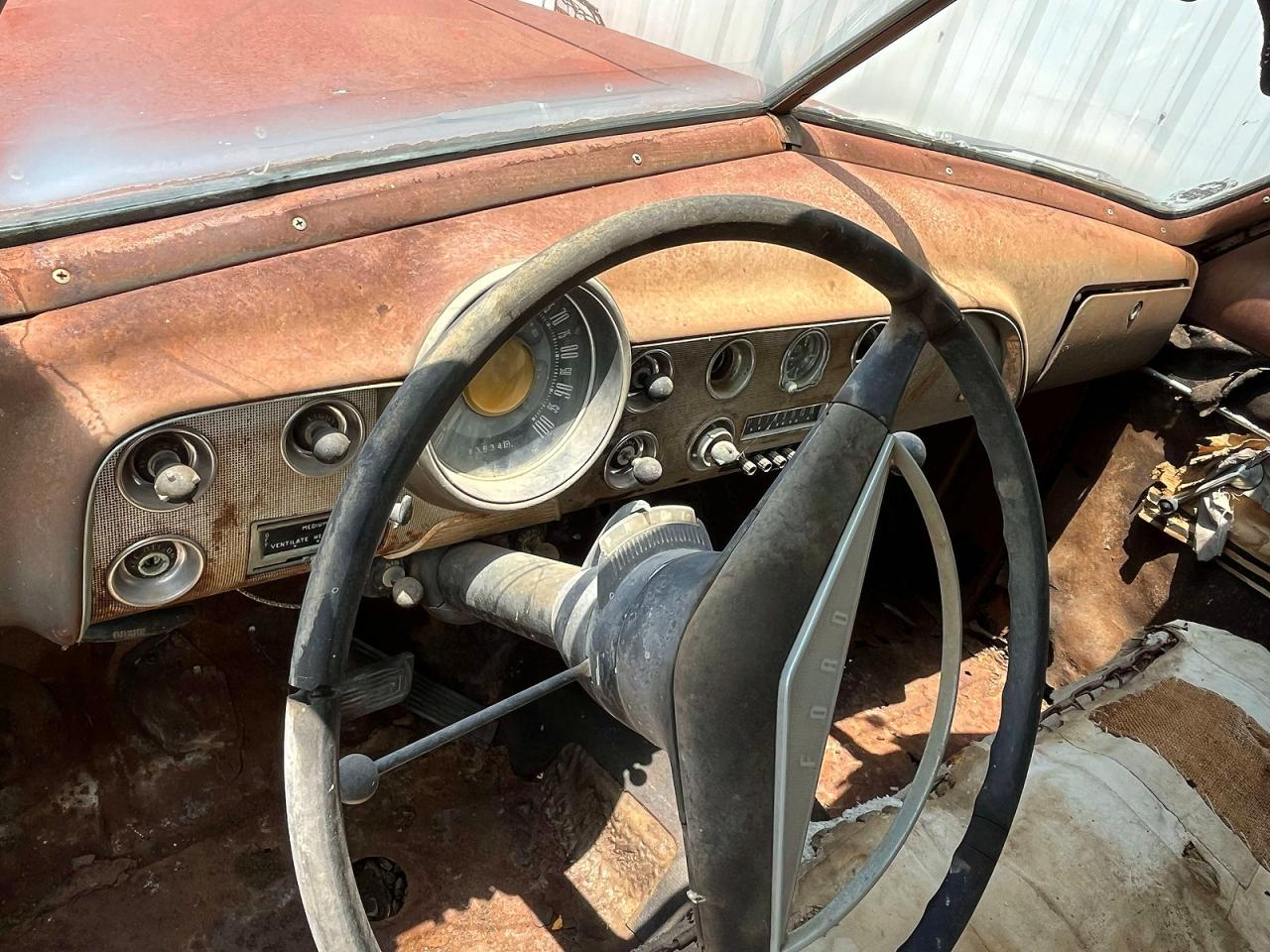 Ford Custom 4door