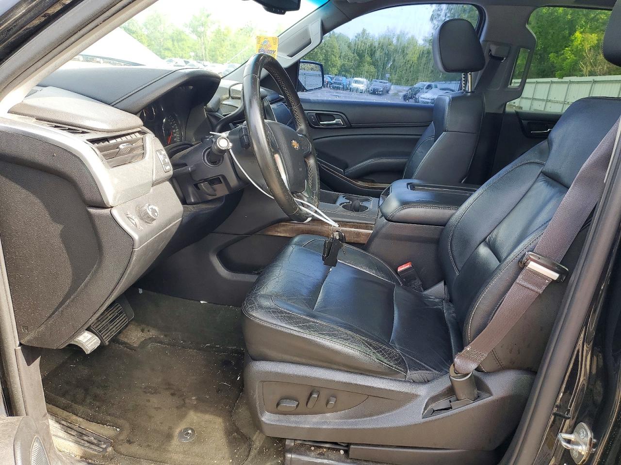 Chevrolet Suburban C1500 Lt