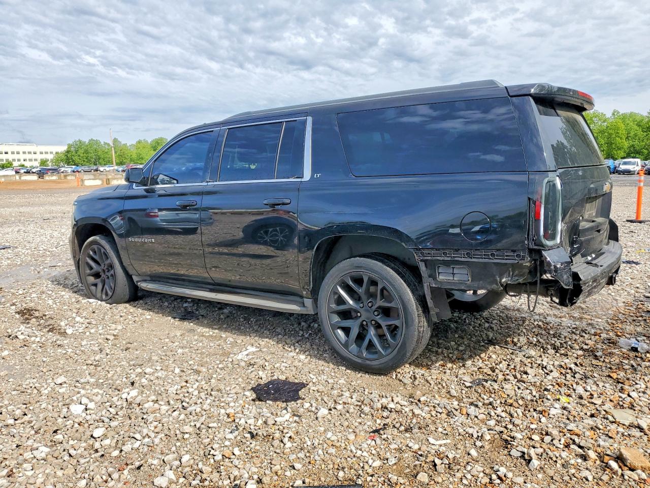 Chevrolet Suburban C1500 Lt