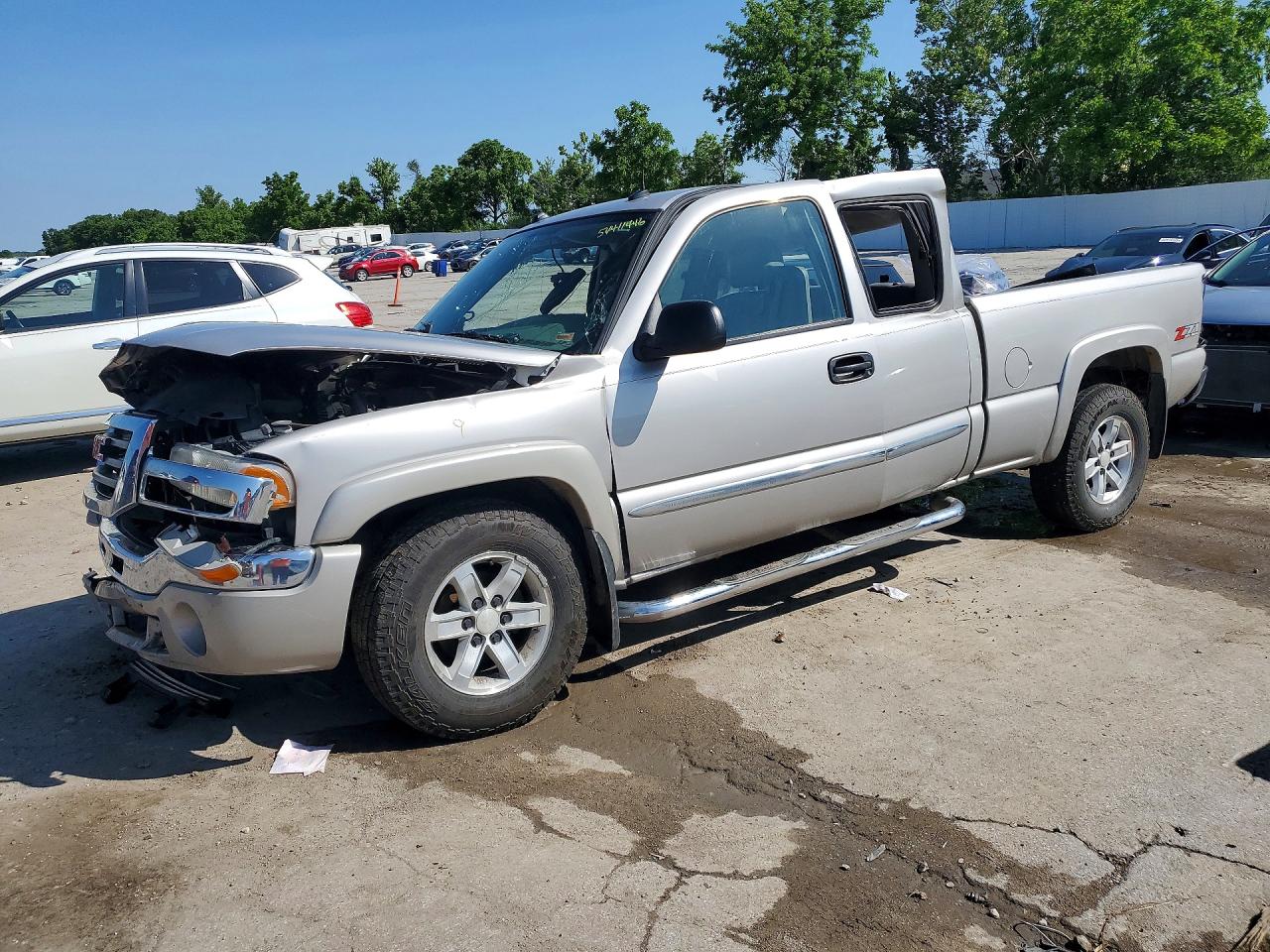 Salvage GMC Sierra Image