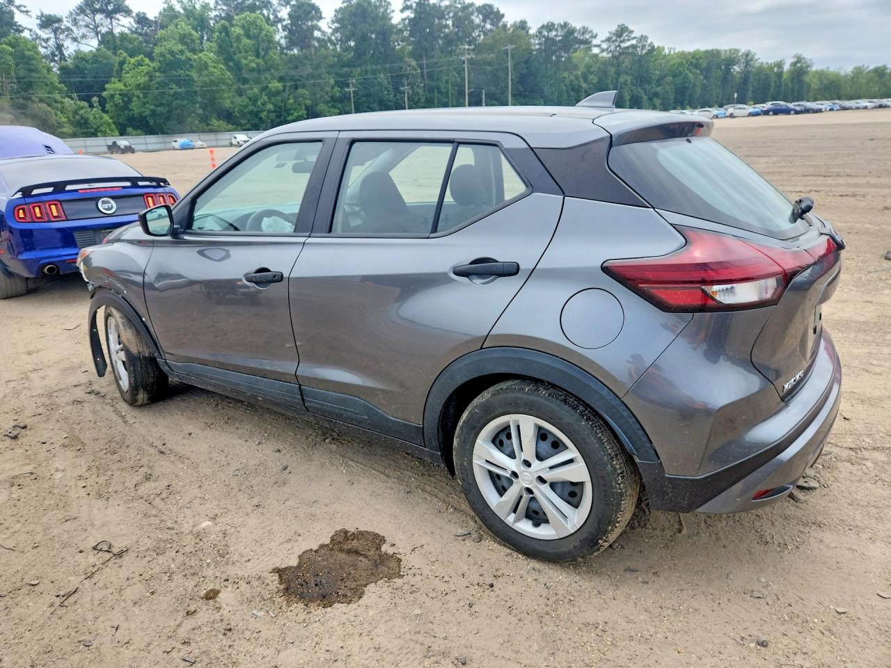 Nissan Kicks S