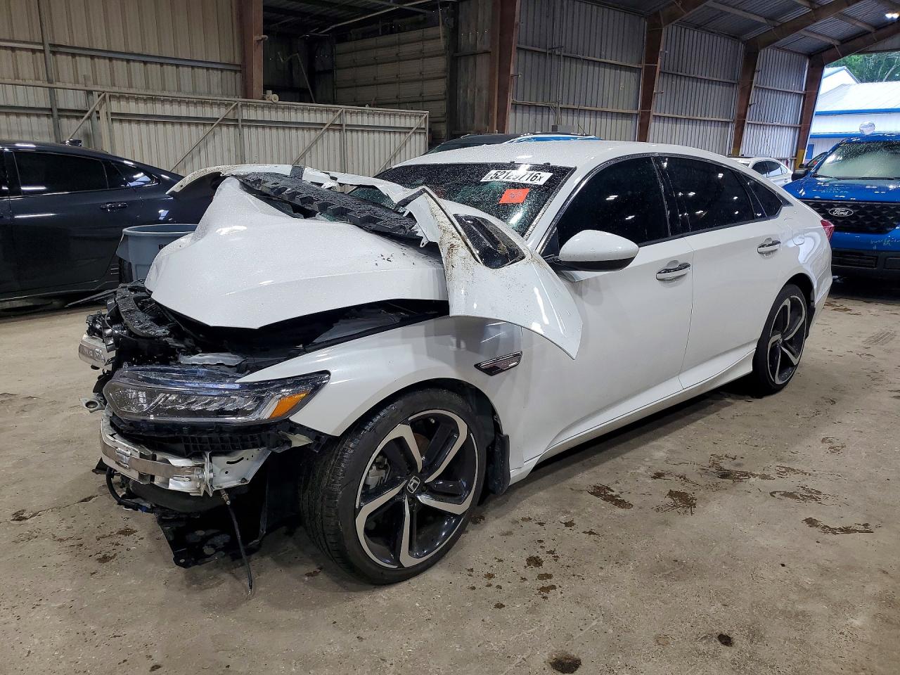 Salvage Honda Accord Image