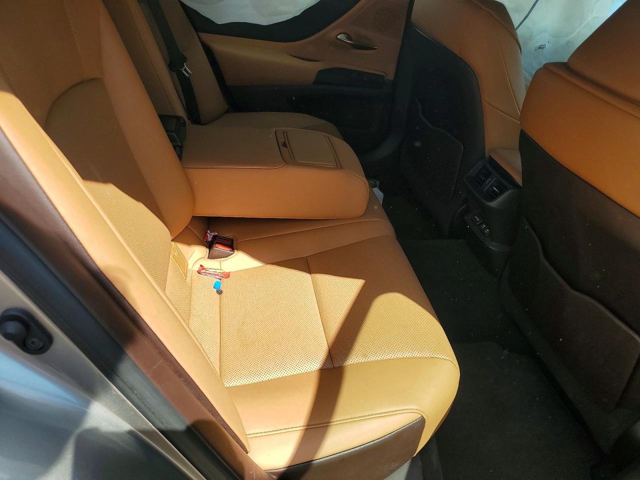 Lexus Es Base