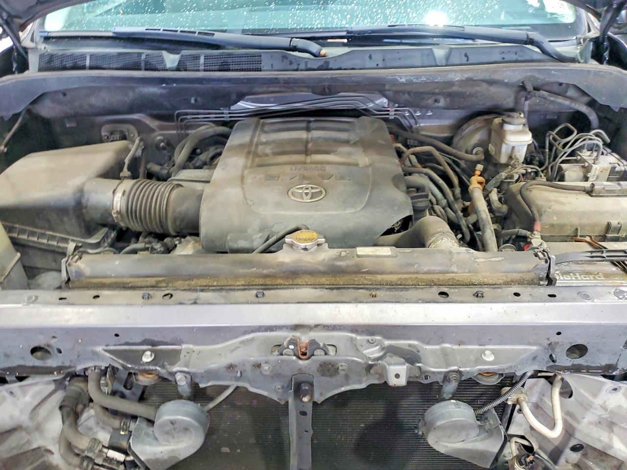Toyota Tundra Crewmax Sr5