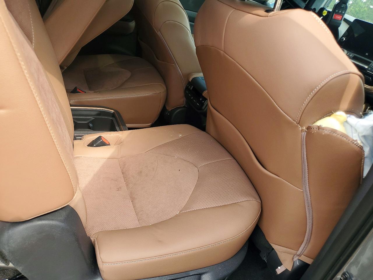 Toyota Grand Highlander Hybrid Max Platinum