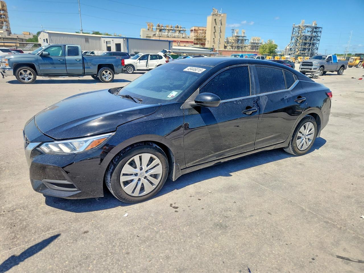 Salvage Nissan Sentra Image