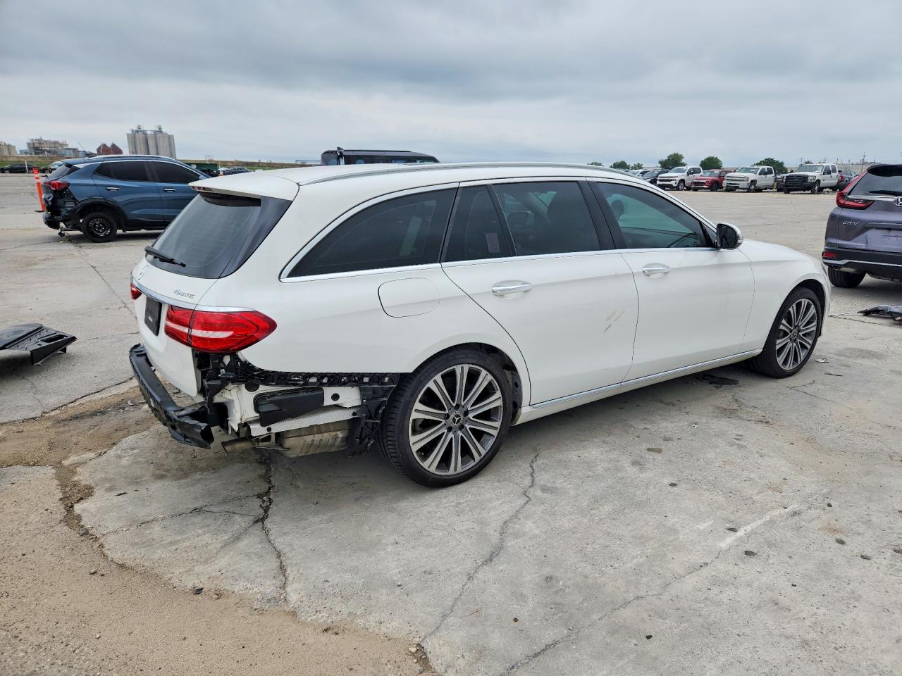 Mercedes-Benz E-Class 450 4matic