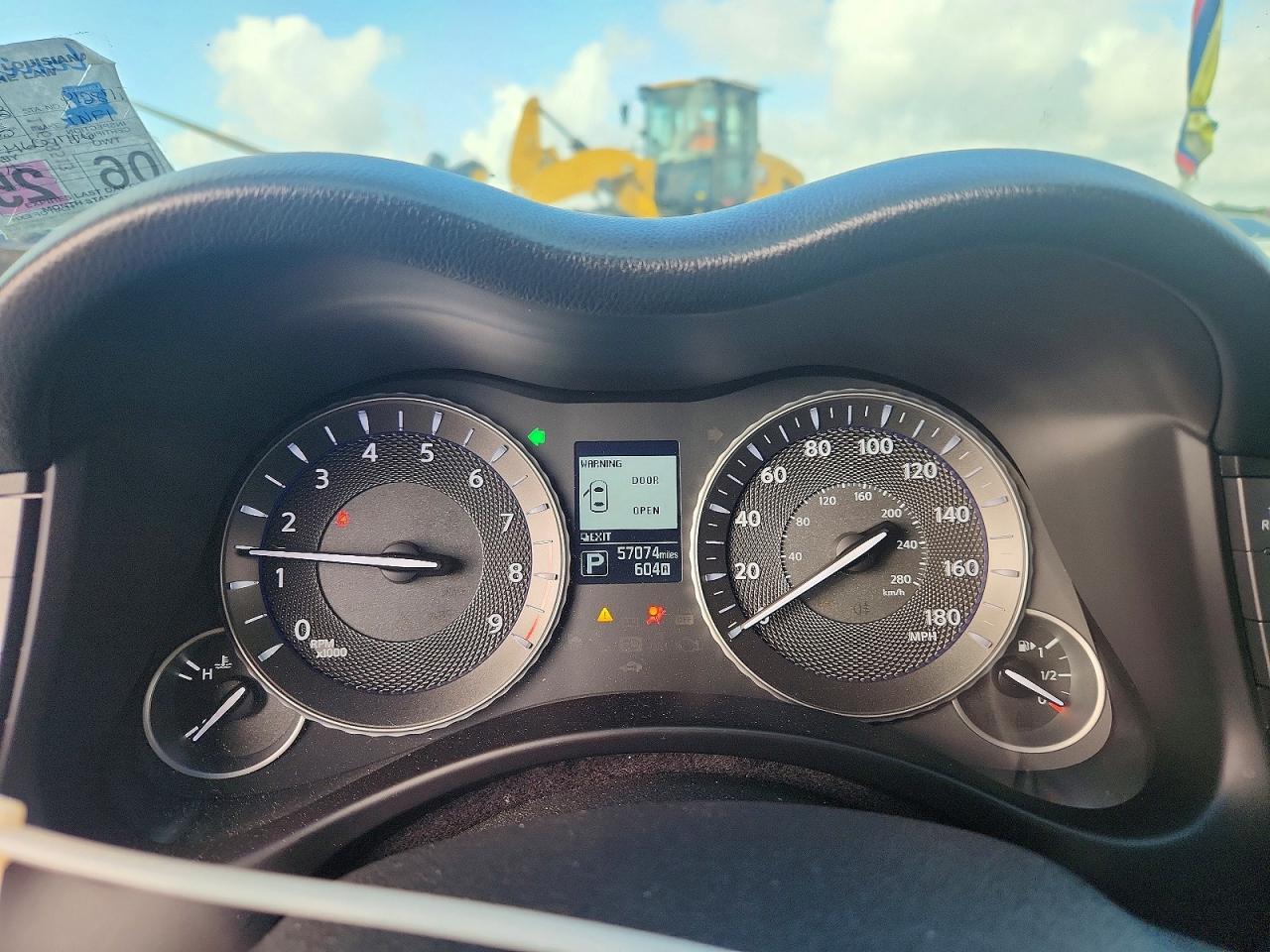 INFINITI Q70 3.7