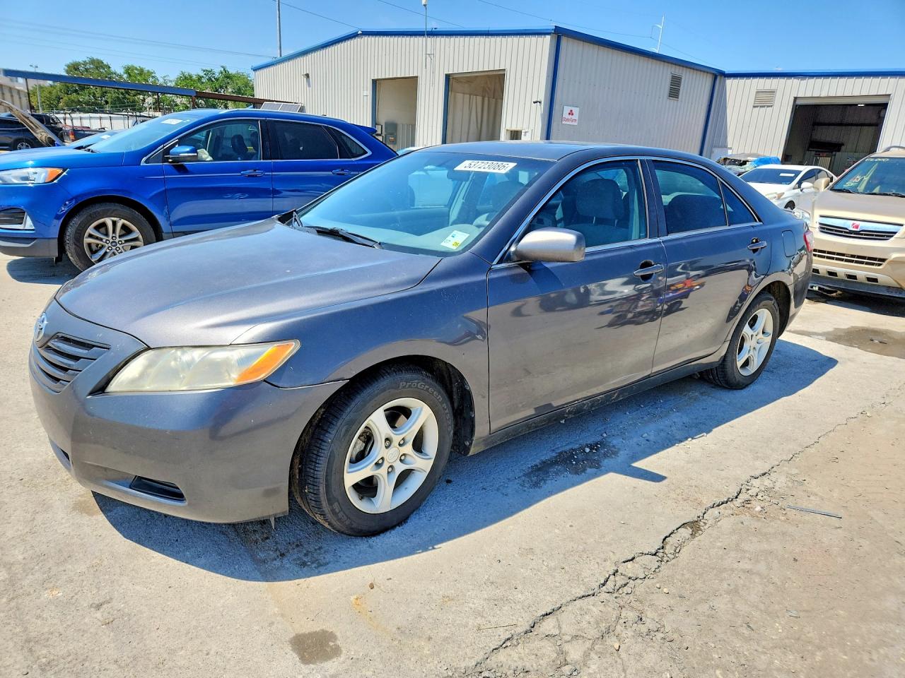 Salvage Toyota Camry Image