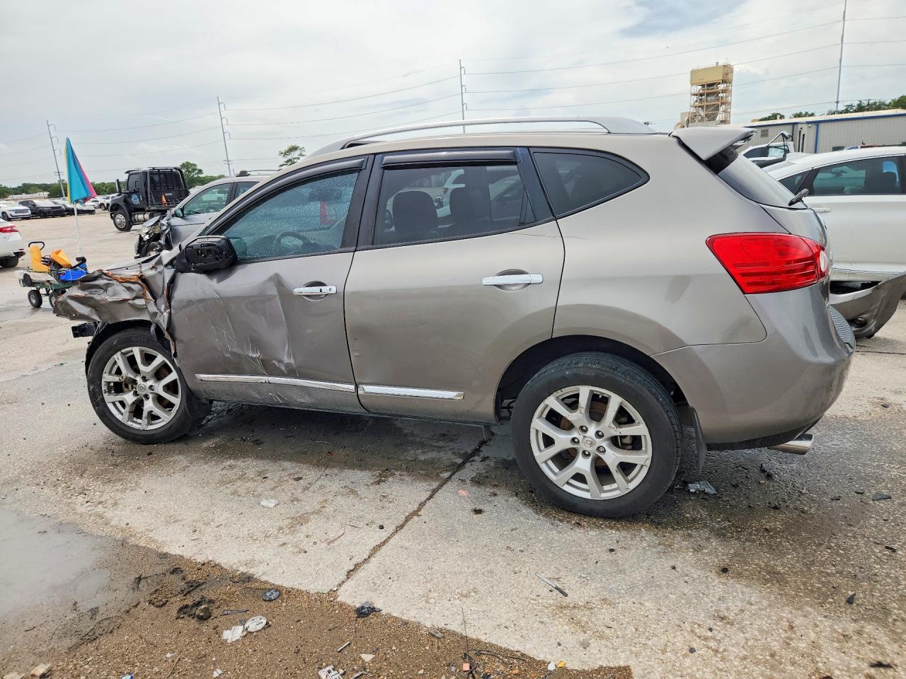 Nissan Rogue S