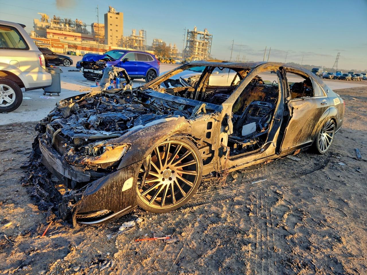 Salvage Mercedes-Benz S-Class Image