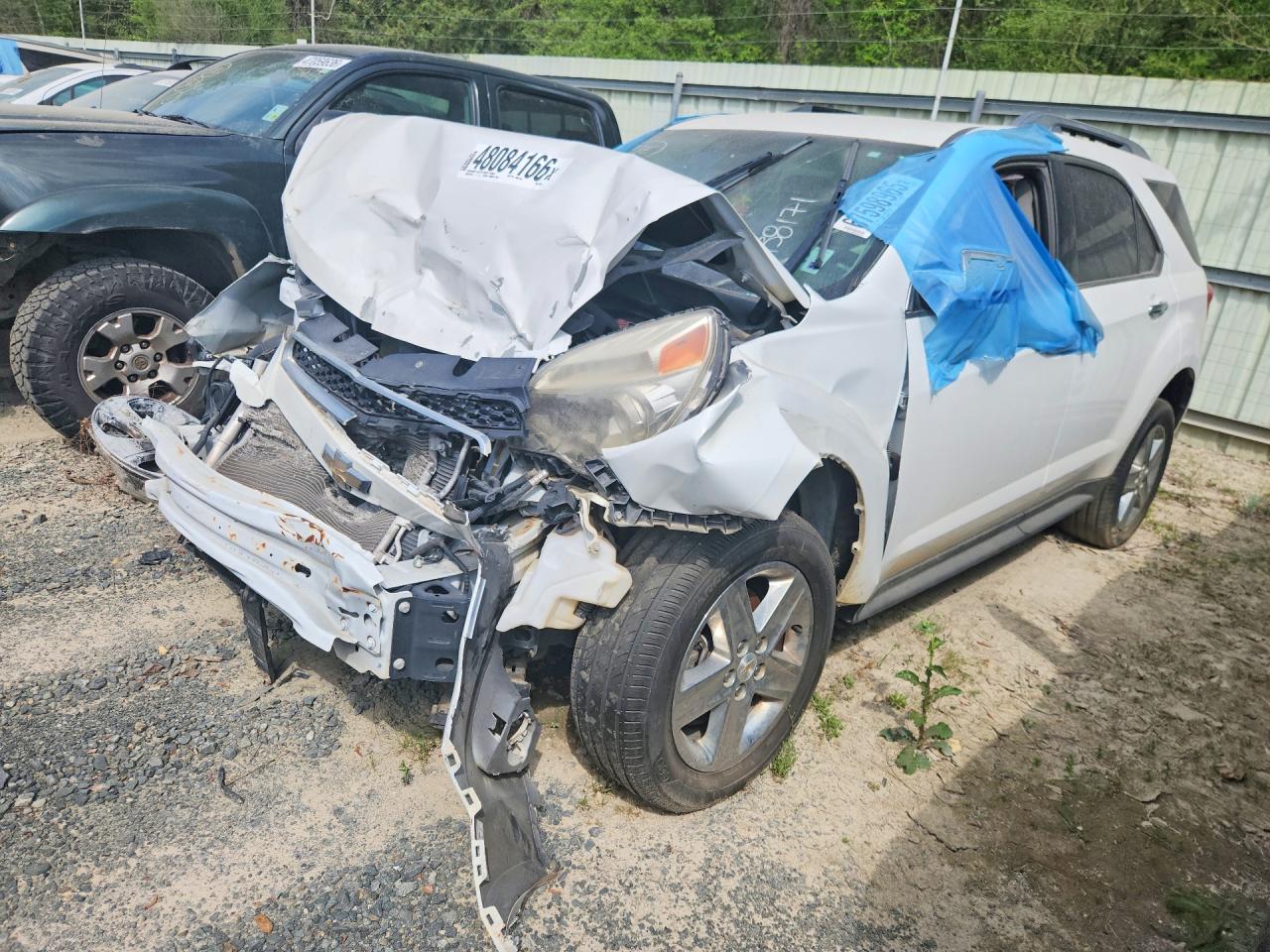 Salvage Chevrolet Equinox Image