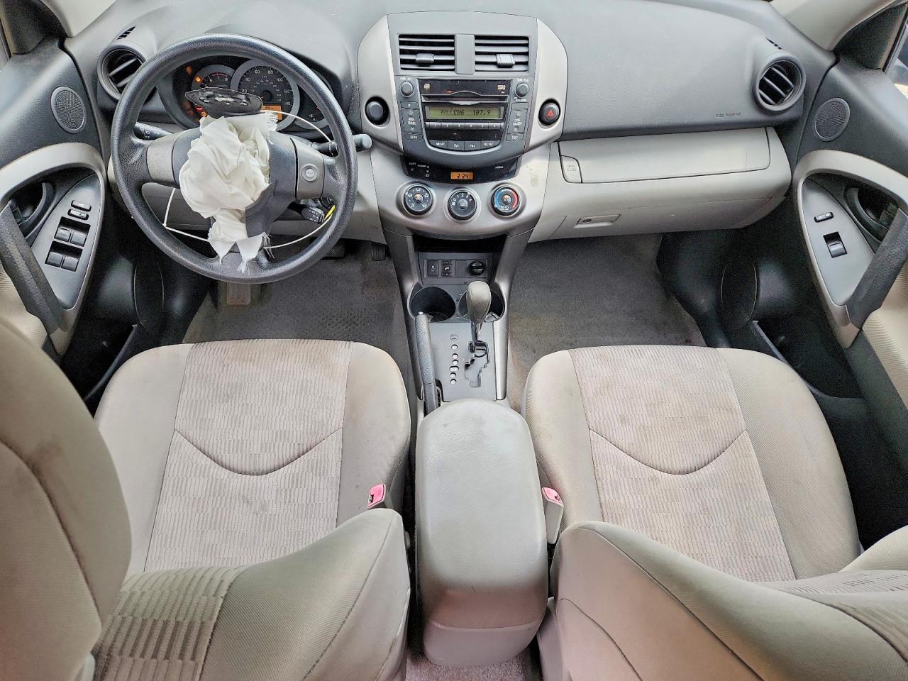 Toyota RAV4 Base