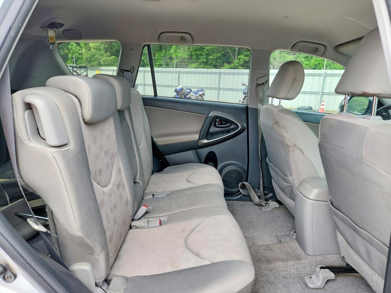 Toyota RAV4 Base