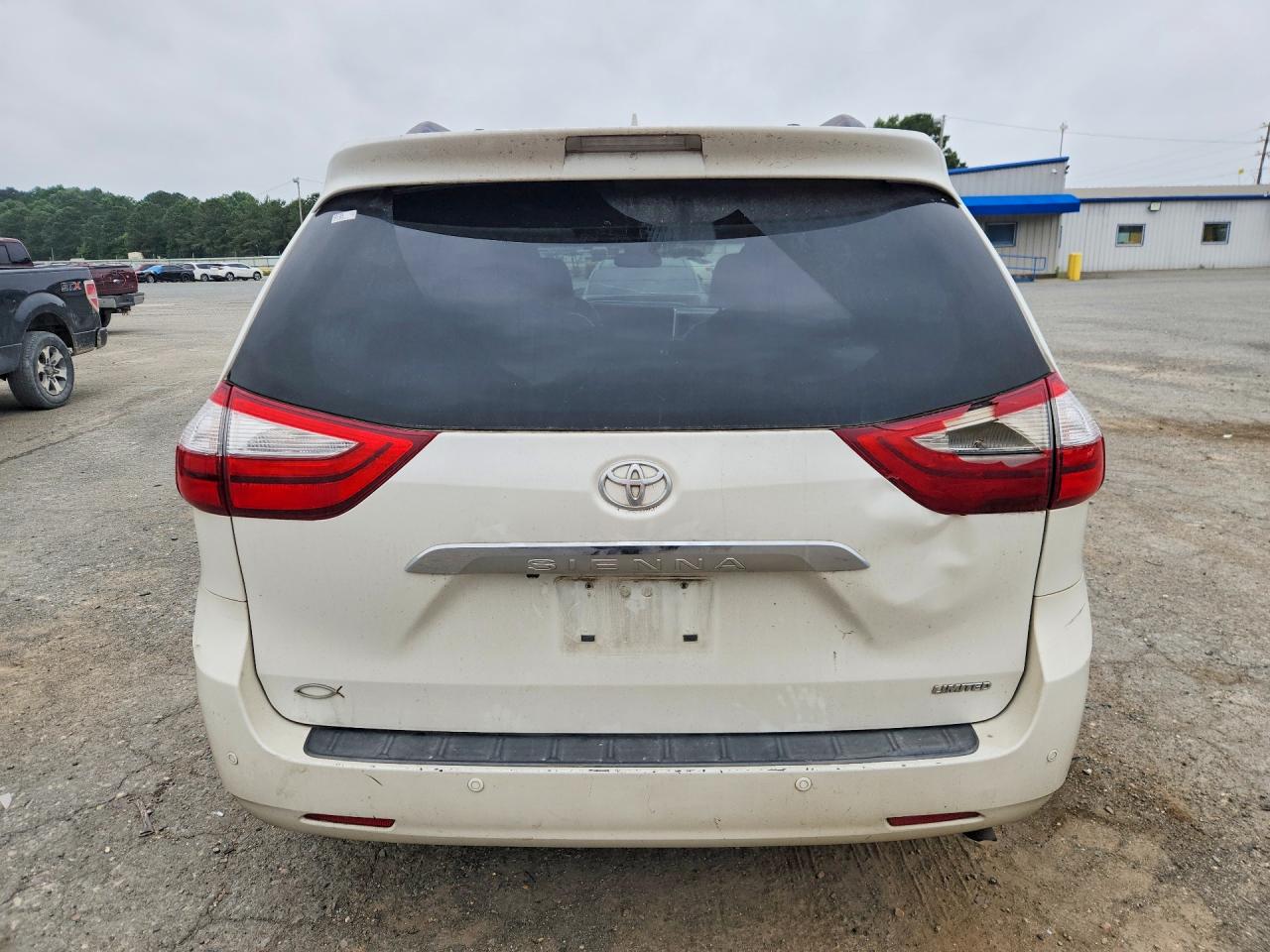 Toyota Sienna Limited 7-passenger