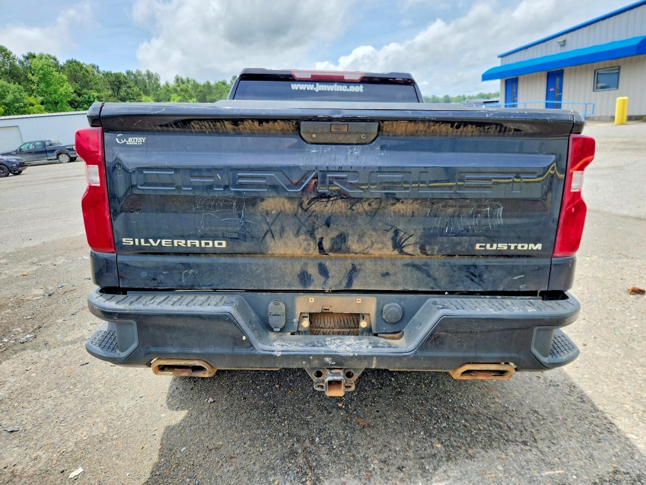 Chevrolet Silverado C1500 Custom