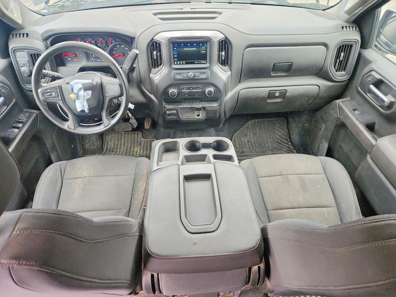 Chevrolet Silverado C1500 Custom