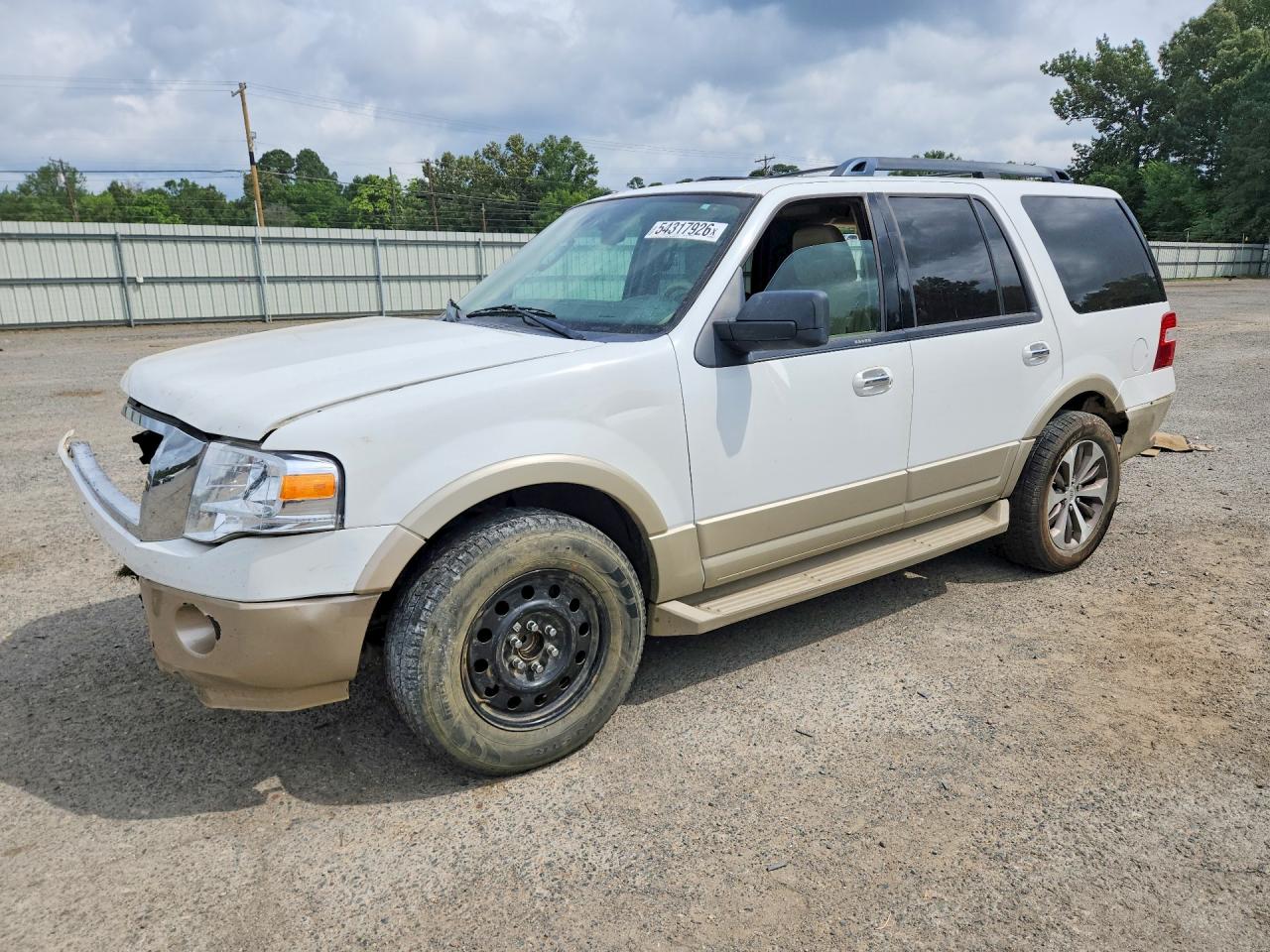 Salvage Ford Expedition Image