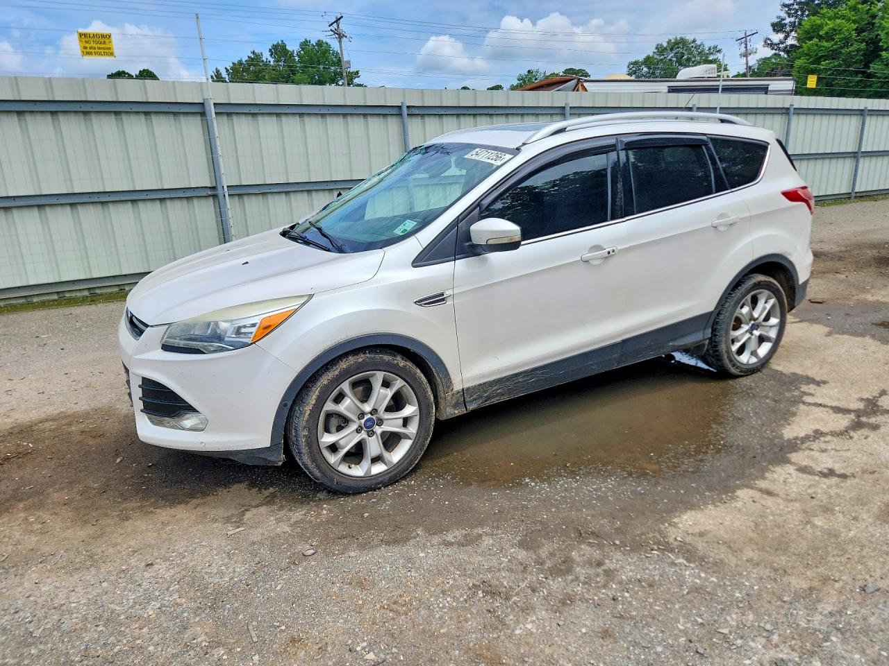 Salvage Ford Escape Image