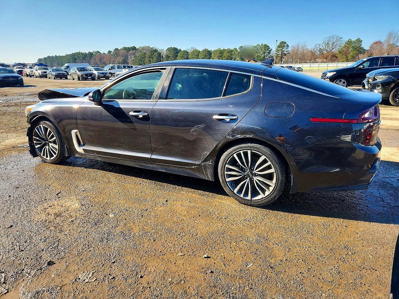 Kia Stinger Base