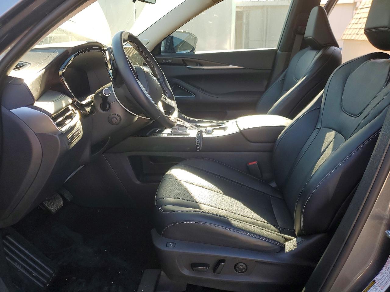 INFINITI Qx Sensory