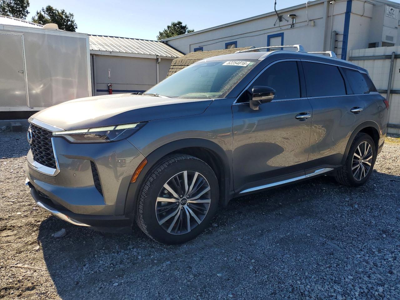 Salvage INFINITI Qx Image