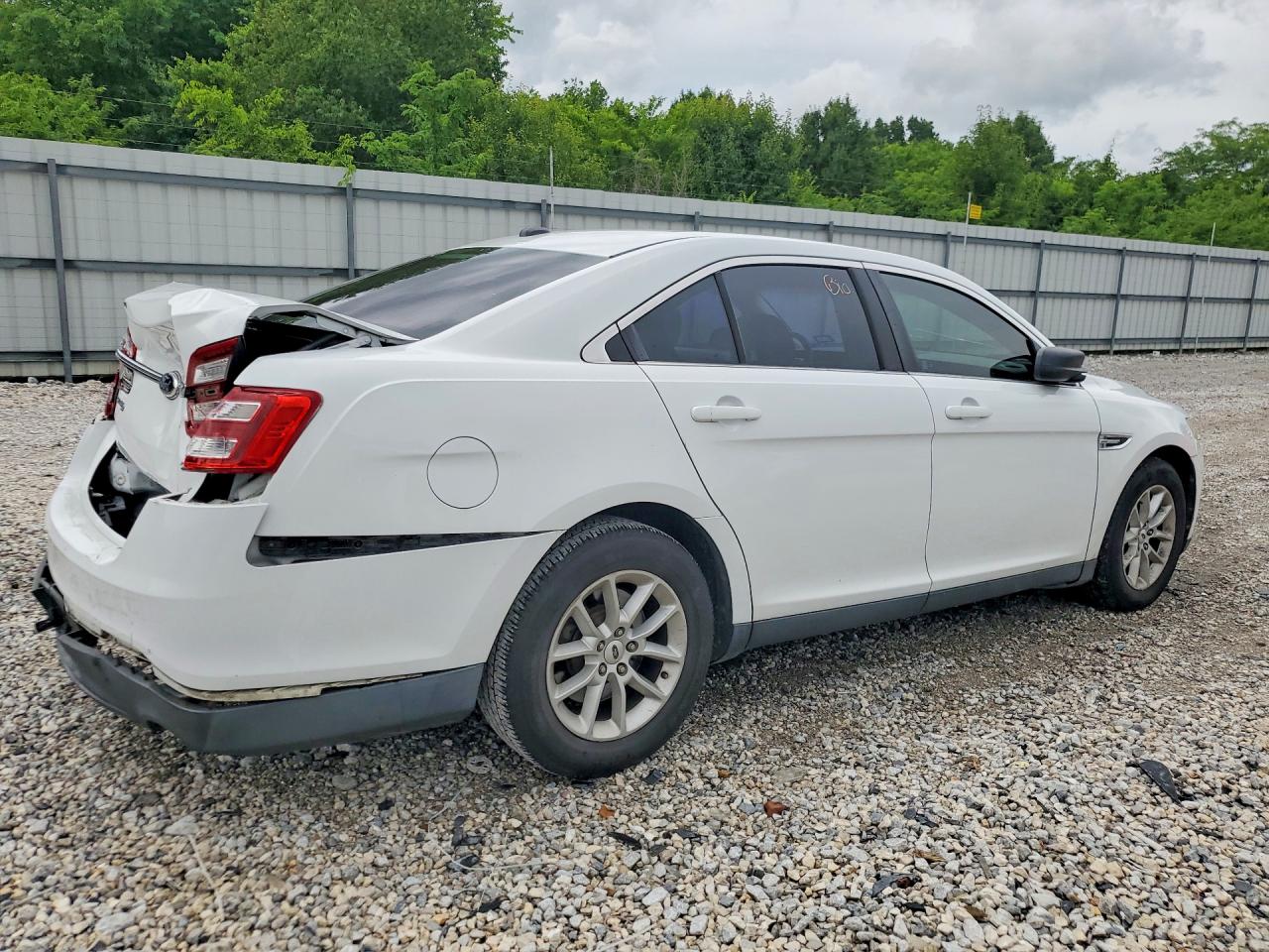 Ford Taurus Se